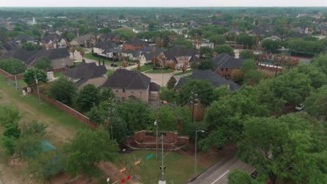 Aerial-of-affluent-homes-in-Houston,-Texas