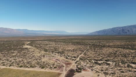 una región desértica en el noreste de argentina, en la provincia de salta