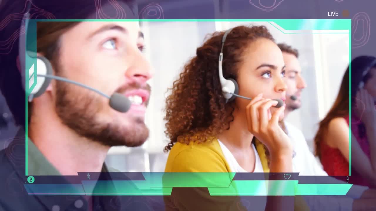 Animatie van gegevensverwerking over mensen die telefoonheadsets gebruiken
