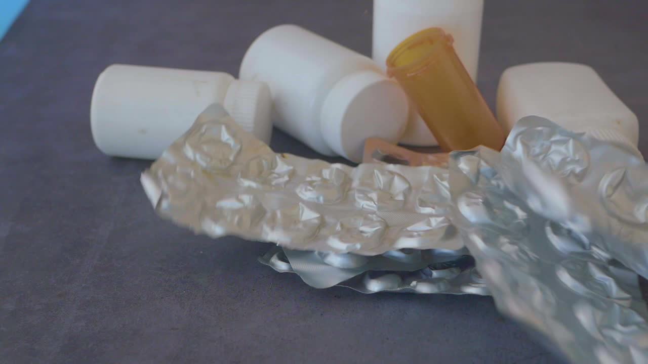 폐기 된 약물 및 용기