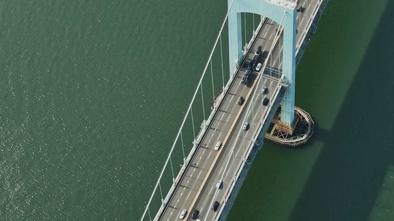Bird's eye view of traffic on a bridge in New York City