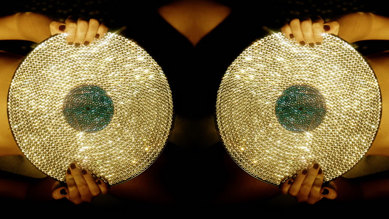 여자 크리스탈 비닐 4k 07