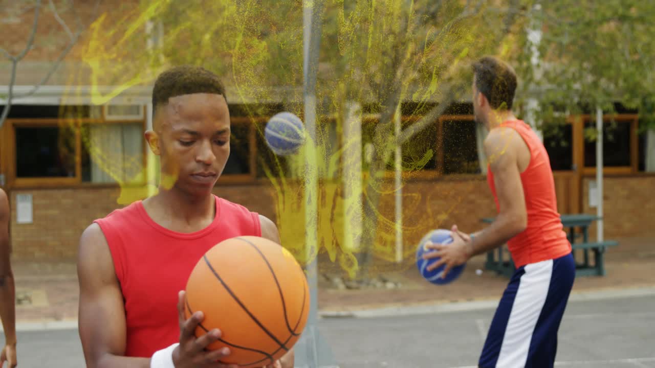hombre colocando una pelota de baloncesto sobre un dedo, haciéndola girar mientras un aura dorada se intensifica durante un entrenamiento de baloncesto