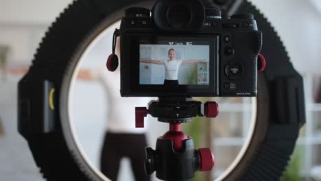 hogar fitness mujer deporte video registro de entrenamiento
