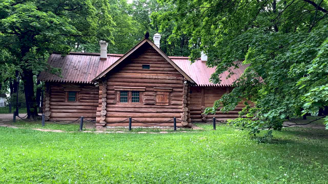 Wooden house of the first Russian Emperor Peter the Great (4K 60, in motion)