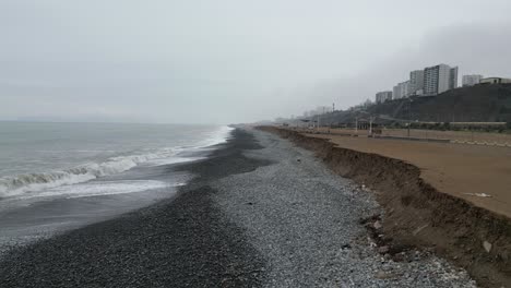 Dolly-Luftaufnahme-Der-Strandlandschaft-In