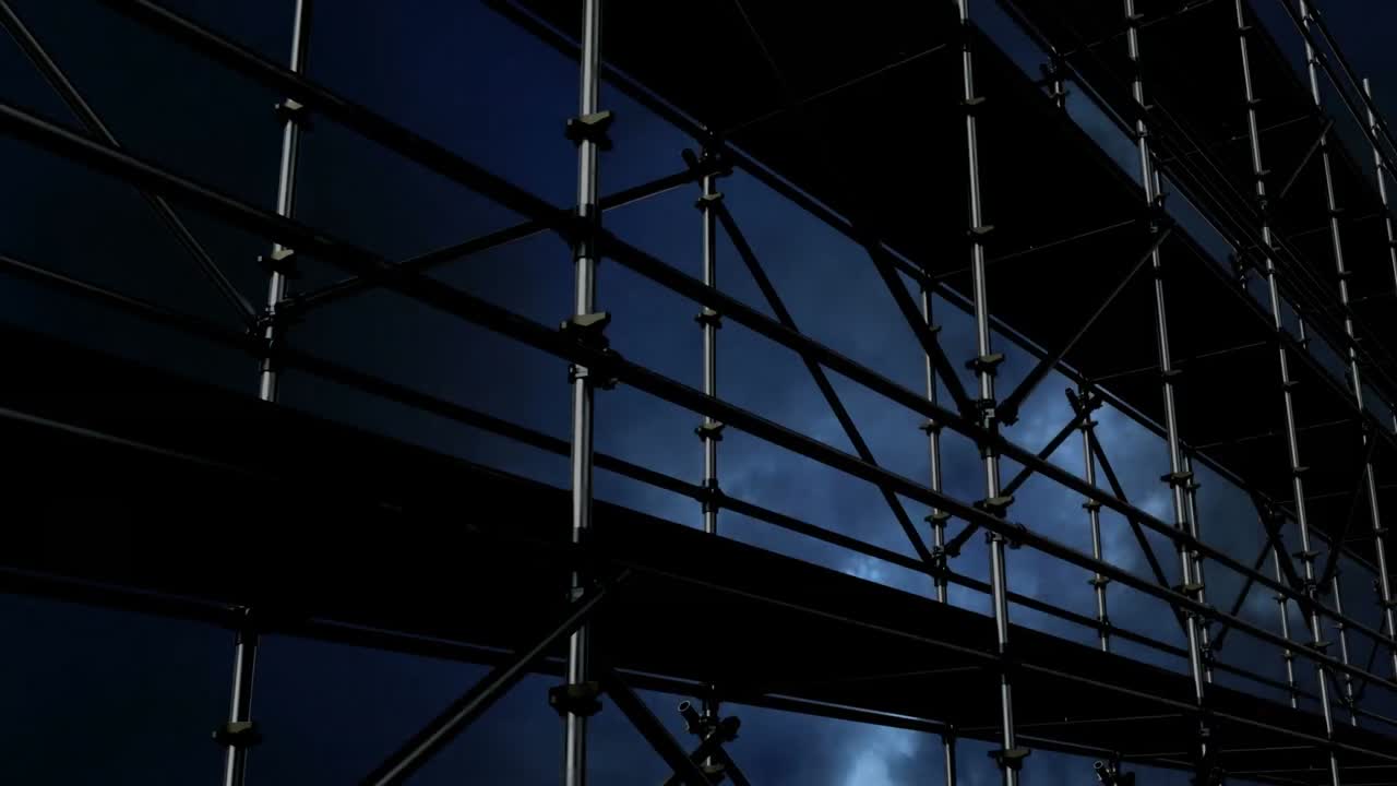video de truenos y andamios en el sitio de construcción