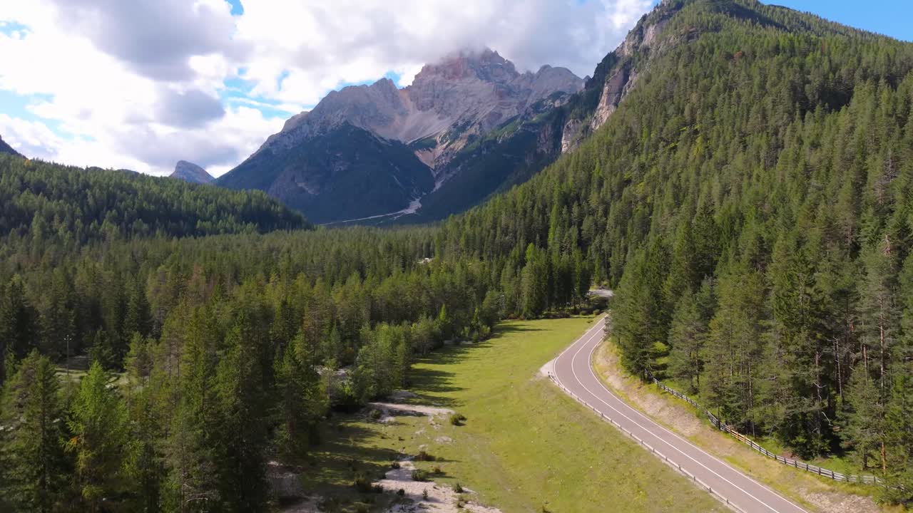 Stunning 4K Cinematic Drone Footage of Dolomites - Italy_0006