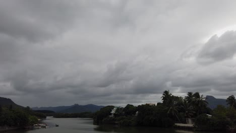 A-panning-shot-of-the-Chaux-river-in-Maurithius,-on-a-cloudy-day