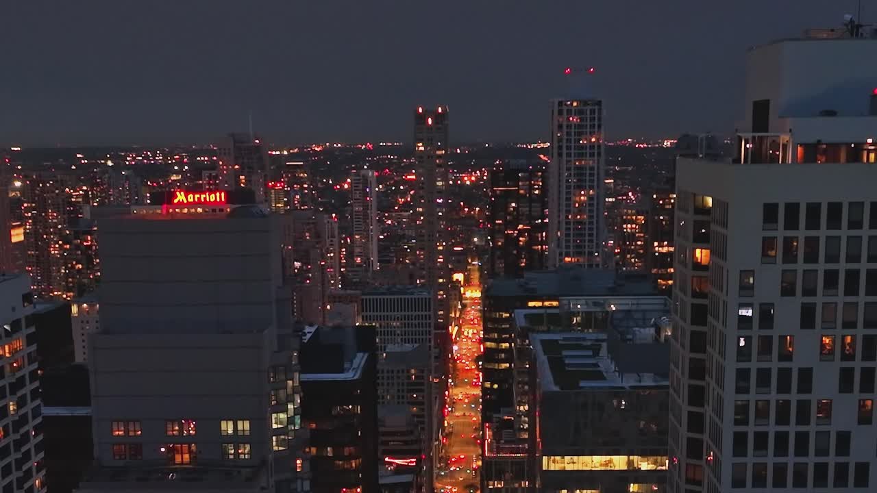 Chicago's Willis Tower and Skyline at Dusk