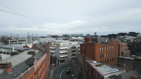 Down-to-top-aerial-shot-of-Merrion-Square-Park-Area-during-daytime-in-Dublin,-Ireland