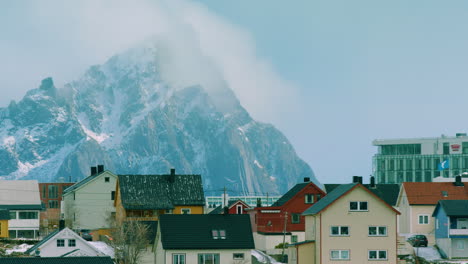 Svolvaer,-Lofoten-An-Einem-Verschneiten-Tag