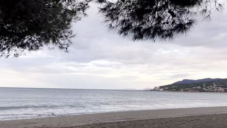 El-Mar-Adriático-Se-Encuentra-Con-La-Costa-Albanesa,-Shengjin-Albania