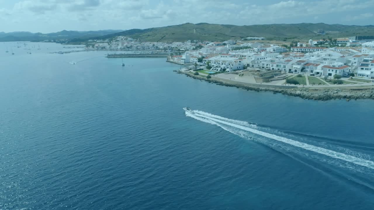 White speedboat entering with wake digital badges appearing and counts climbing showing engagement