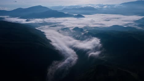 Hyperlapse-at-sunrise-above-mountains-and-fog-in-Curiti-Colombia