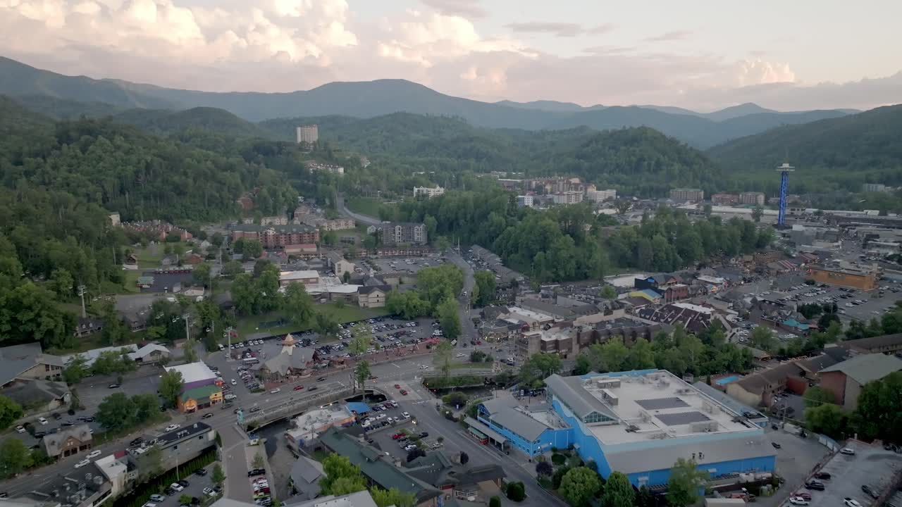 Gatlinburg, Tennessee skyline with wide shot drone moving forward