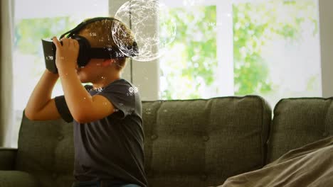 Animation-Des-Netzwerks-Von-Verbindungen,-Des-Globus-Und-Der-Datenverarbeitung-über-Einem-Jungen-Im-VR-Headset