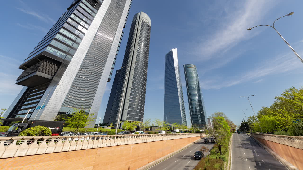 Timelapse do distrito financeiro de Madri