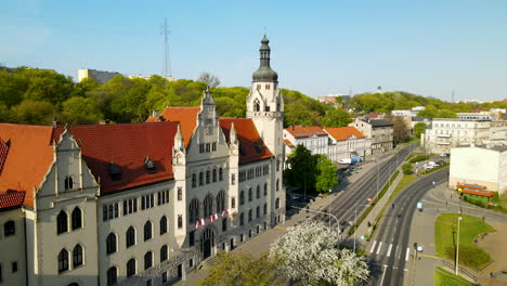 vista aérea del famoso tribunal administrativo provincial en bydgoszcz