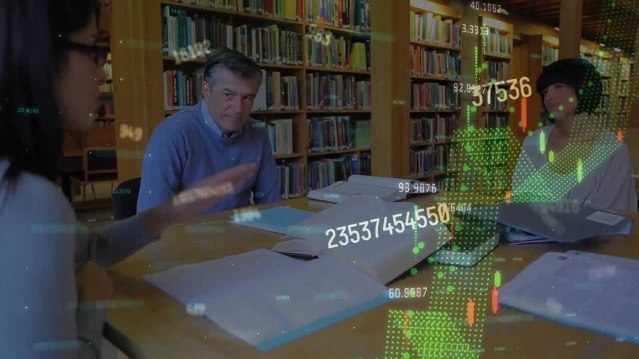animación del procesamiento de datos sobre un grupo de personas caucásicas que estudian en la biblioteca