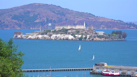isla de alcatraz en el puerto de san francisco