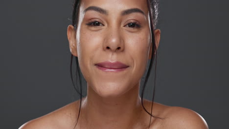 Mujer,-Lápiz-Labial-Y-Belleza-En-El-Estudio