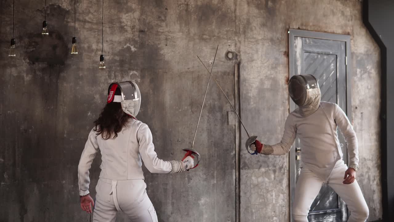 활동 중인 펜서 들