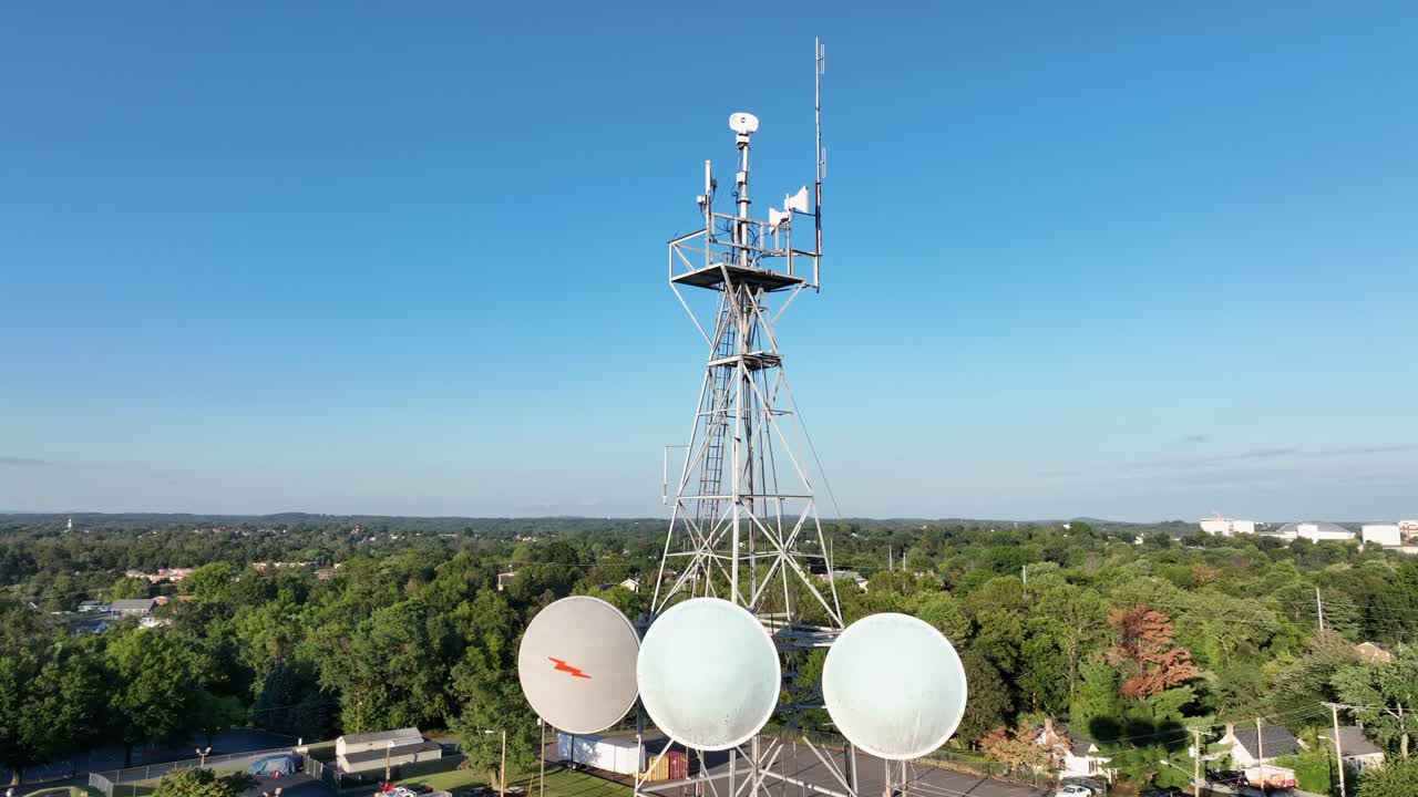 Cell Tower and Telecommunications Antennas