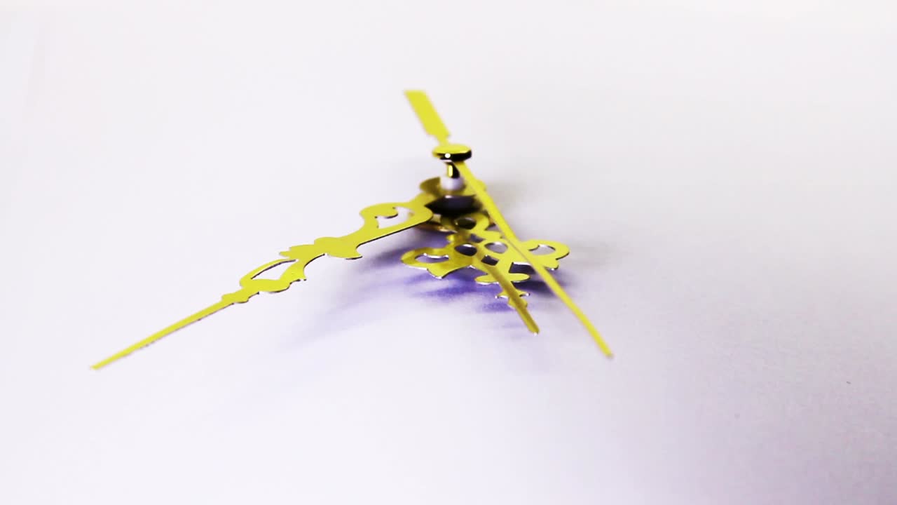 흰색 배경-1에 빈티지 시계 화살표