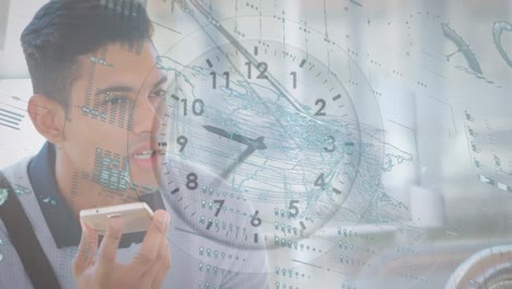 animación de reloj móvil y procesamiento de datos sobre hombre de negocios biracial
