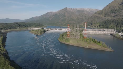 aerial footage of bonneville dam on the columbia river between oregon and washington. shot using dji mavic 3 cine at 24 fps.