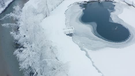 A-frozen-lake-in-San-Vigilio,-Italy