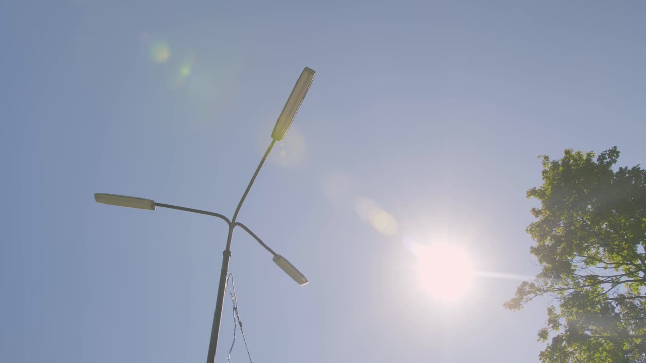 그리고 아름다운 은 여름 날 하늘