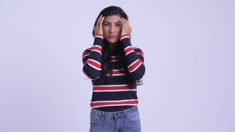 joven y hermosa mujer india
