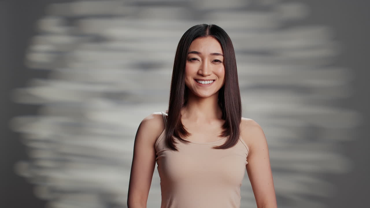 웃는 아시아 여성의 초상화