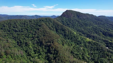 Currumbin-Valley-With-Lush-Green-Vegetation-In-Queensland,-Australia---Aerial-Shot