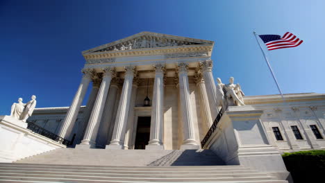 the united states supreme court building and its classical architecture