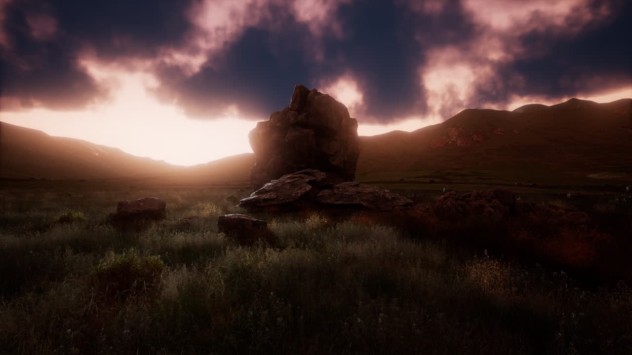 안개 속 에 있는 공중 의 초록색 언덕 풍경