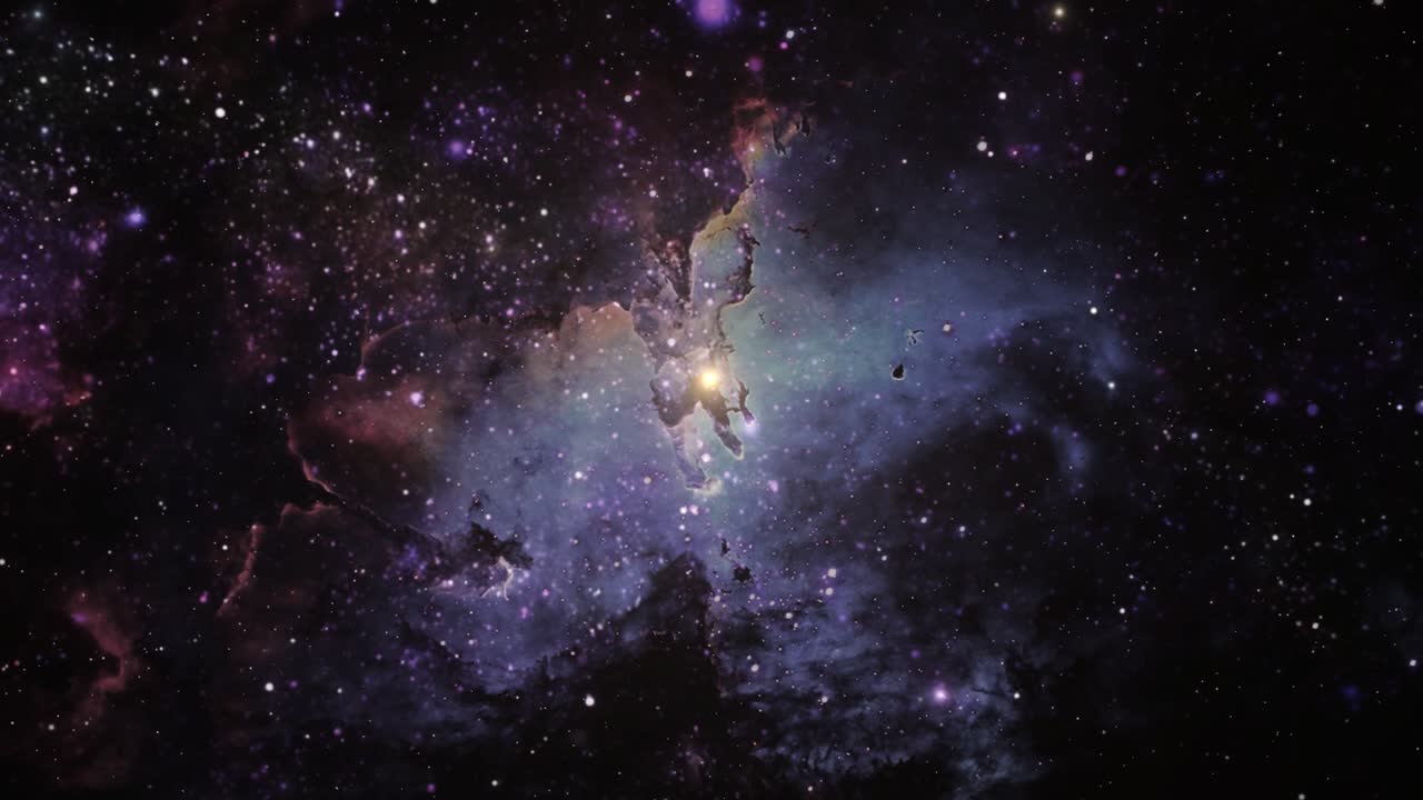 Le nebulose sono spesso caotiche e belle nell'universo