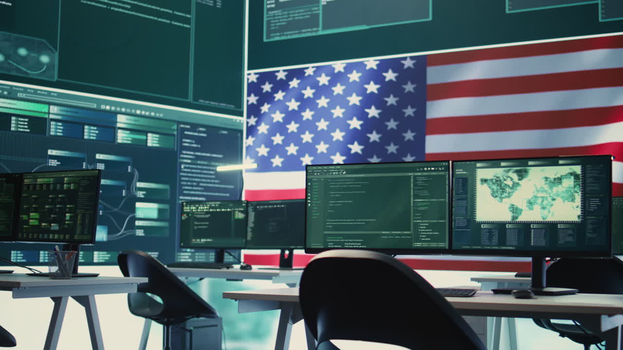 centro de operaciones de ciberseguridad vacío con una bandera estadounidense
