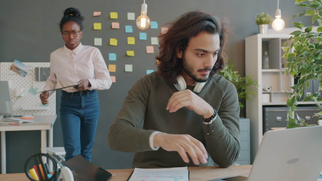 reunión de colaboración empresarial