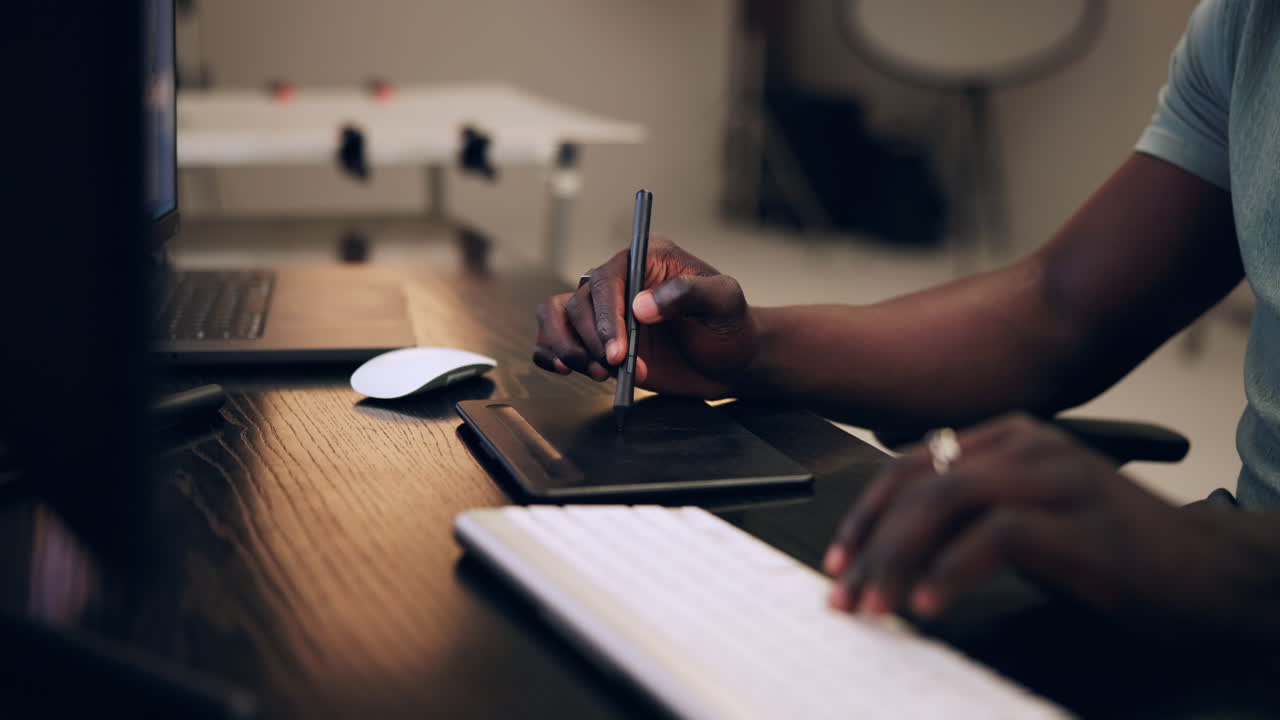 Graphic designer using a digital tablet