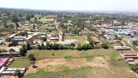 Aerial-view,-densely-populated-poor-neighborhood-of-Nairobi,-Kenya