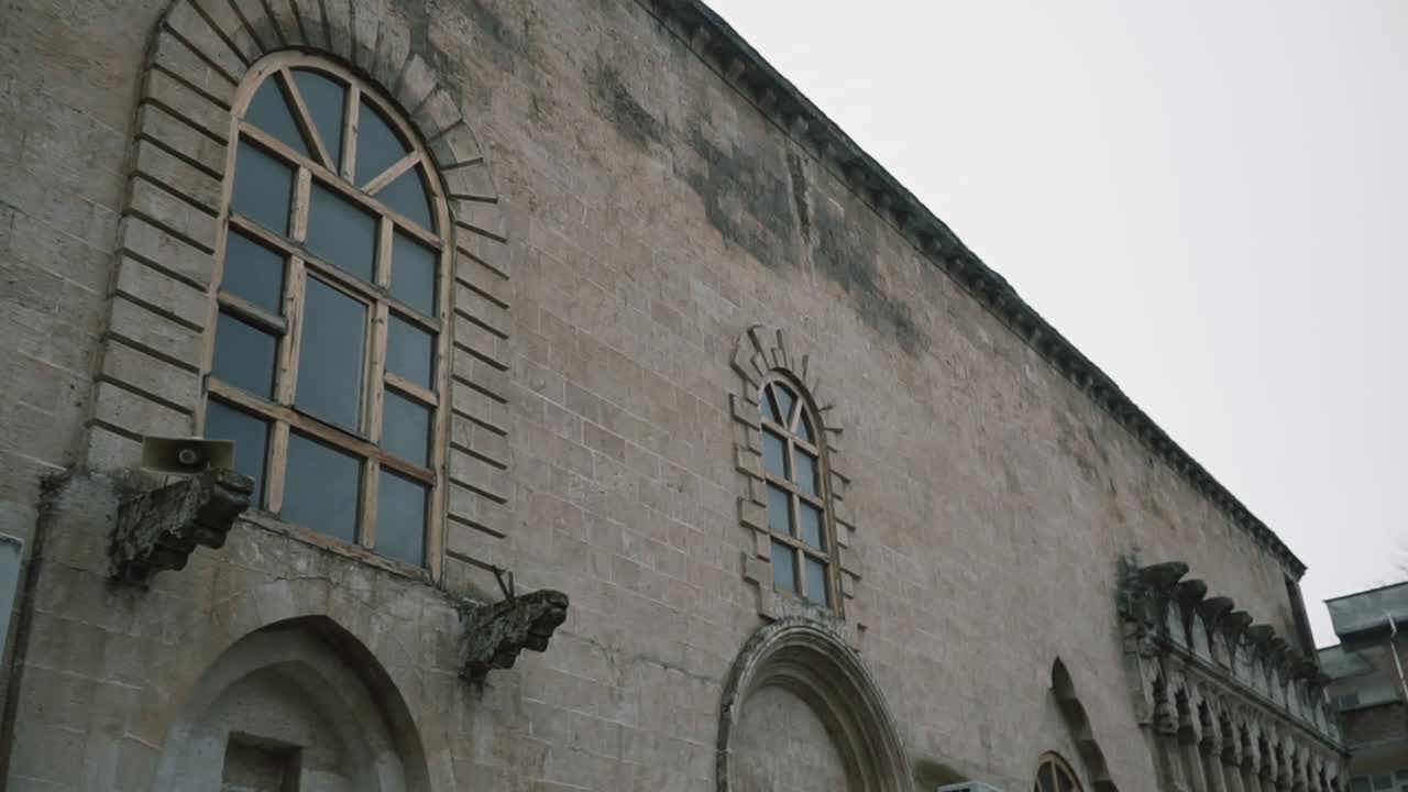 SILVAN ULU MOSQUE WINDOWS, HISTORIC SELAHADDIN EYYUBI MOSQUE, DIYARBAKIR, TURKEY