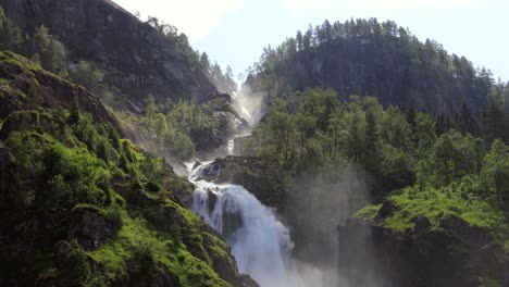 latefossen is one of the most visited waterfalls in norway and is located near skare and odda in the region hordaland, norway. consists of two separate streams flowing down from the lake lotevatnet.