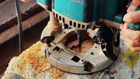 designing the wood with advanced machines in thailand