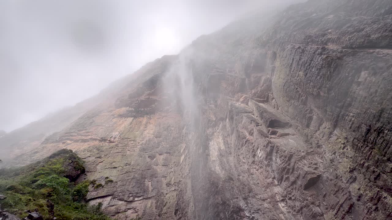 Tepuy Wall and Waterfall called El Paso de las lágrimas, in Roraima, Venezuela