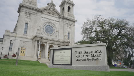 La-Basílica-De-Santa-María-En-Minneapolis,-Minnesota