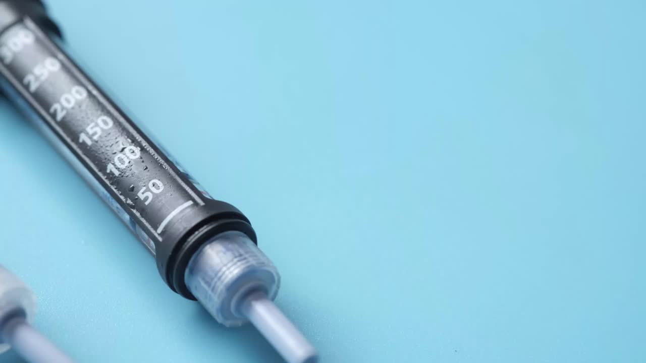 plumas y jeringas de insulina