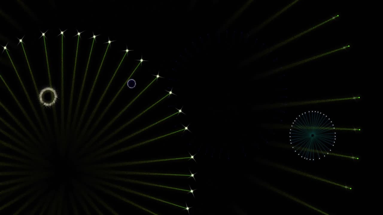 검은 바탕에 불꽃놀이의 애니메이션